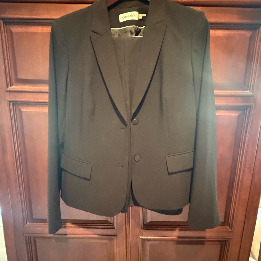 Calvin Klein Classic Black Blazer and Pants Suit Set